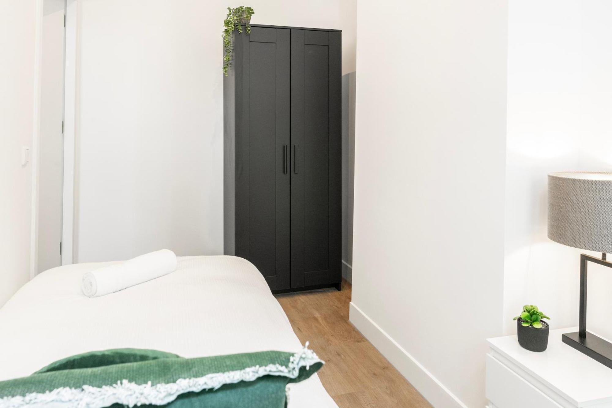 New 2br With Wifi Close To Center Vakantiehuis